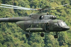 Al menos nueve militares colombianos murieron tras la caída de un helicóptero del Ejército