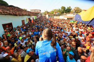 “Vamos a participar para ganar, para derrotar a Maduro”, sentenció María Corina Machado desde Aragua