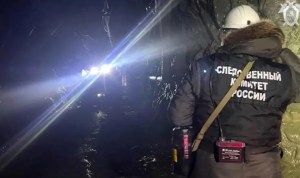 Dan por muertos a 13 mineros atrapados en mina aurífera en el este de Rusia