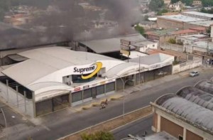 Incendio en autolavado Supremo en El Limón deja pérdidas millonarias
