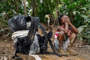 Desaparecen dos familias venezolanas en la selva del Darién