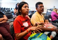 El nuevo programa que lanzó Denver para ayudar a centenares de migrantes en refugios
