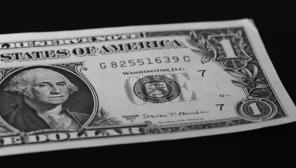 Serial number in black?  That $1 bill in your hands could be worth a fortune