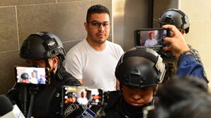 Corte penal de El Salvador condena a cinco años de cárcel a exdiputado de partido de Bukele