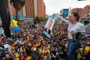 El tsunami de LIBERTAD sigue avanzando por Venezuela con María Corina Machado (Fotos y Videos)