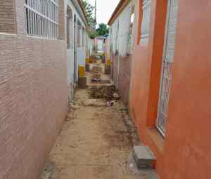 Vecinos de La Isabelica en Valencia exigen limpieza de alcantarillas y sumideros ante inicio de temporada de lluvias