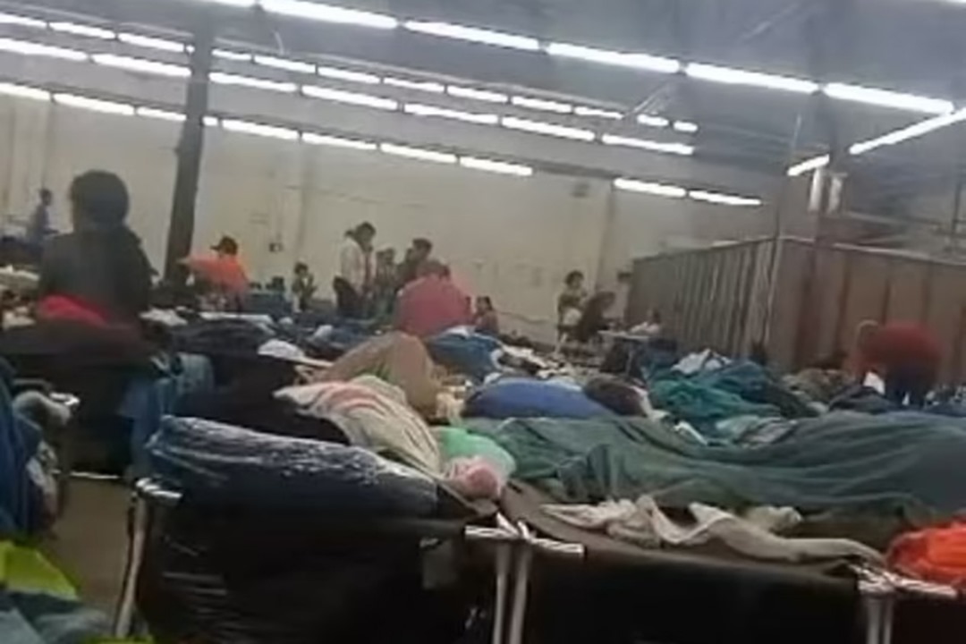 Revelan que inmigrantes venezolanos propagaron terrible enfermedad en refugio de Chicago