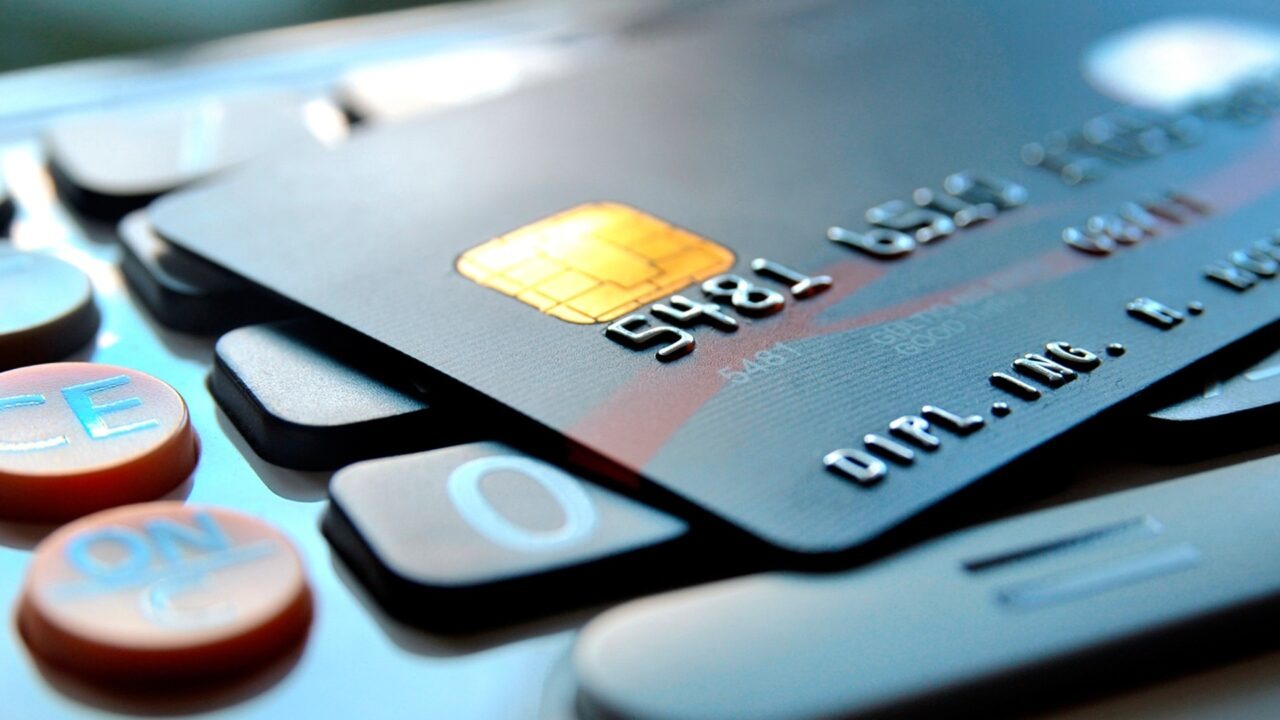 This is what happens if you stop paying with your US credit cards