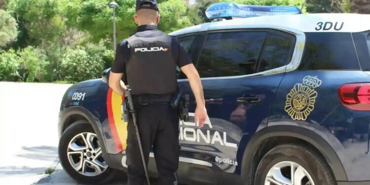 Detenido en España cabecilla de una trama que facilitaba documentos falsos a inmigrantes