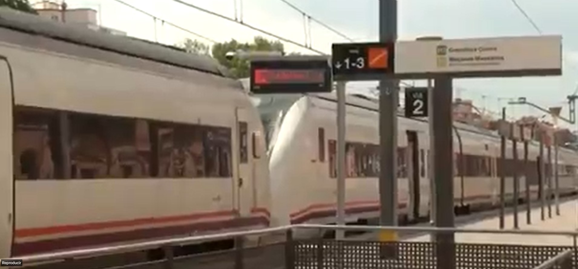 Gobierno español dice que el incidente en los trenes en Cataluña ha sido “intencionado”